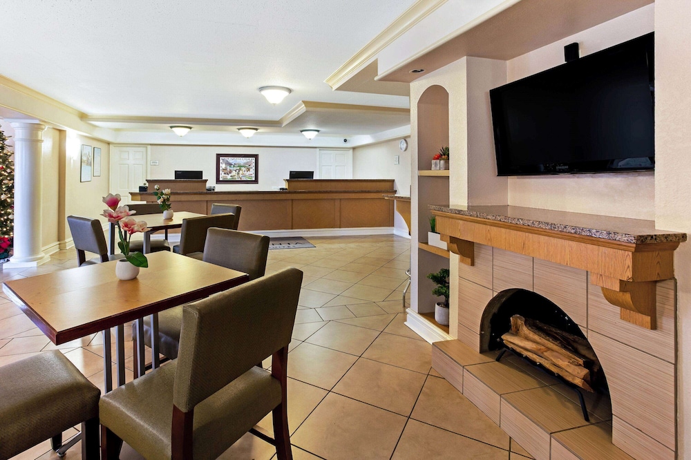 Rodeway Inn College Station, TX 31/37