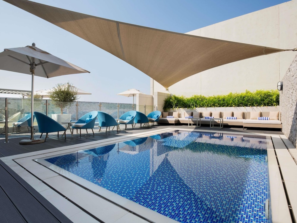 Novotel Bur Dubai 27/48