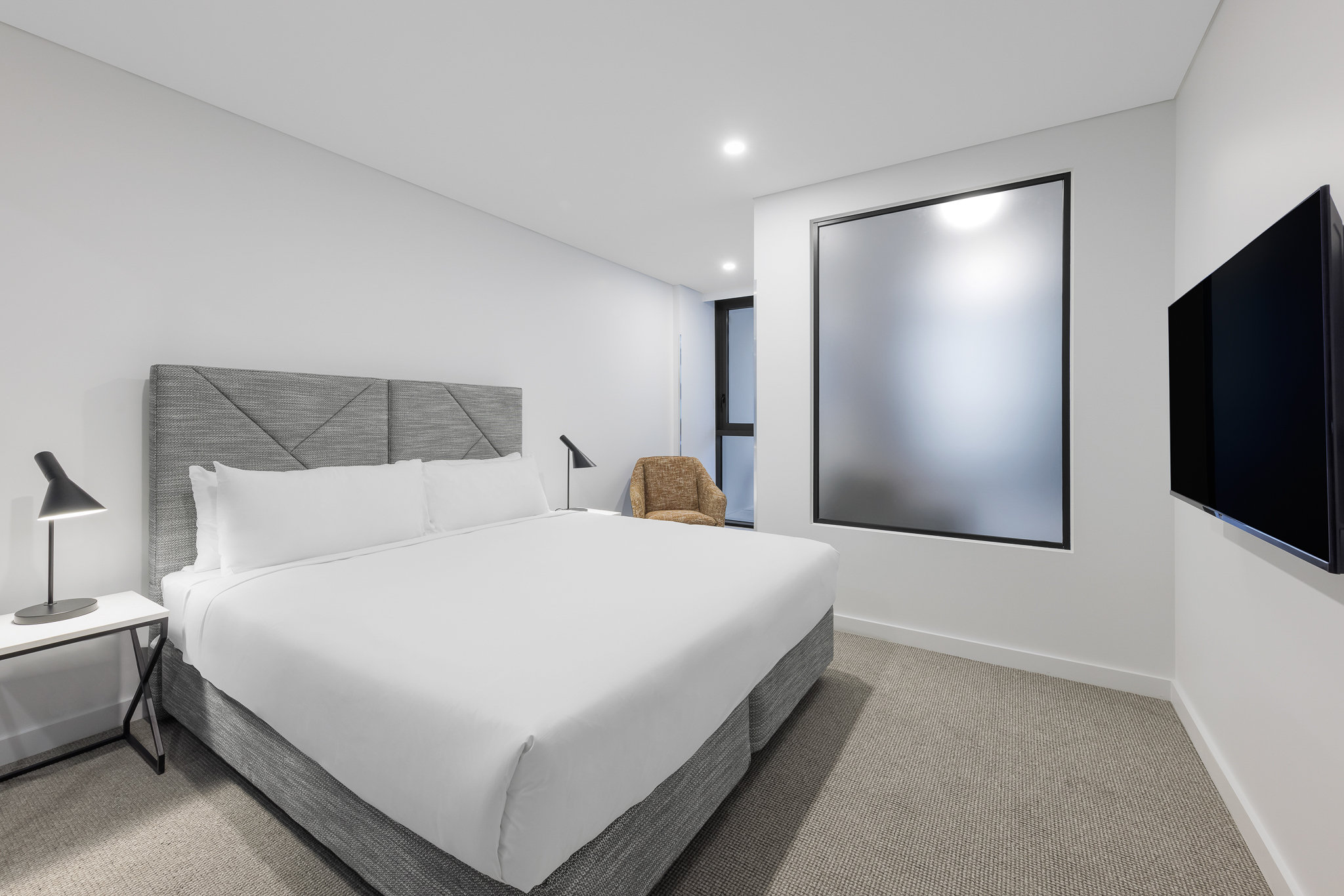 Meriton Suites Canberra 14/50