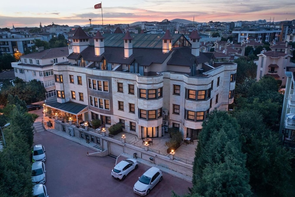 Chatto Boutique Hotel 3/39