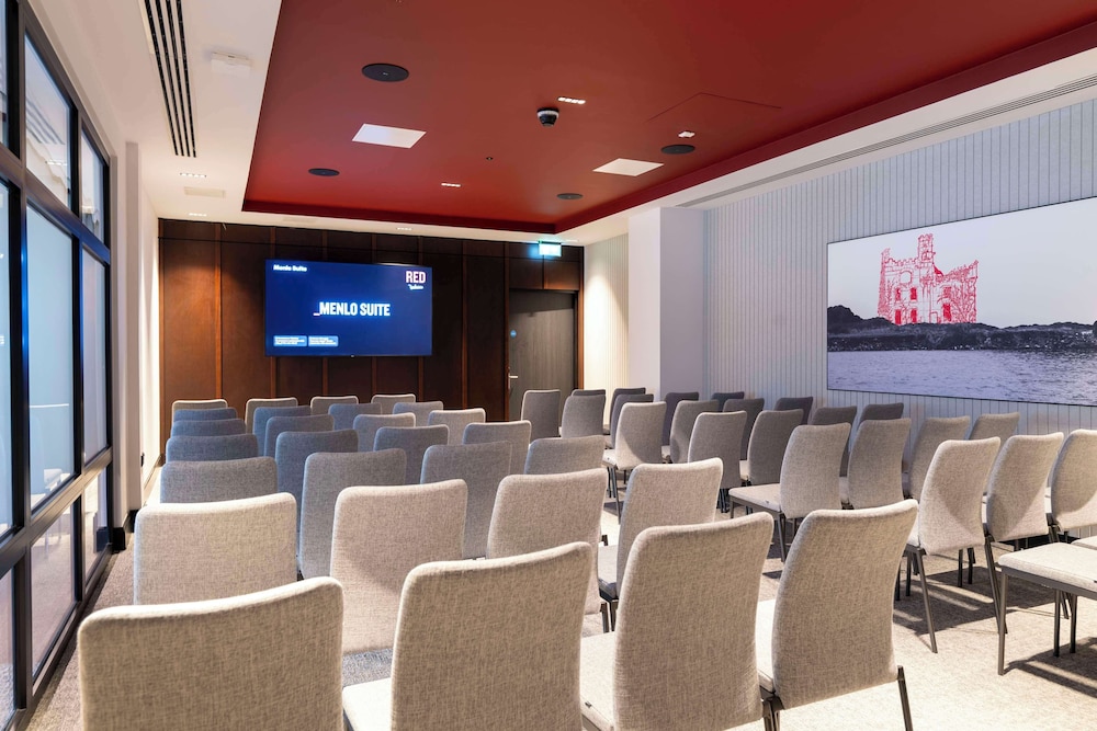 Radisson RED Galway 36/49