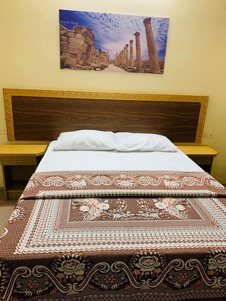 Asia Hotel 32/50