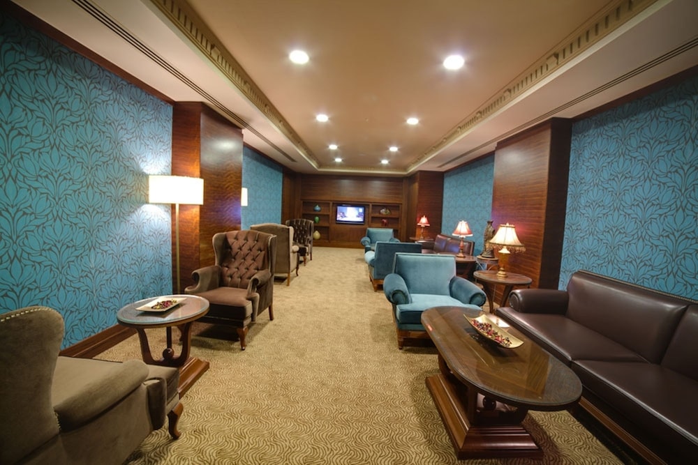 Oran Hotel 43/62
