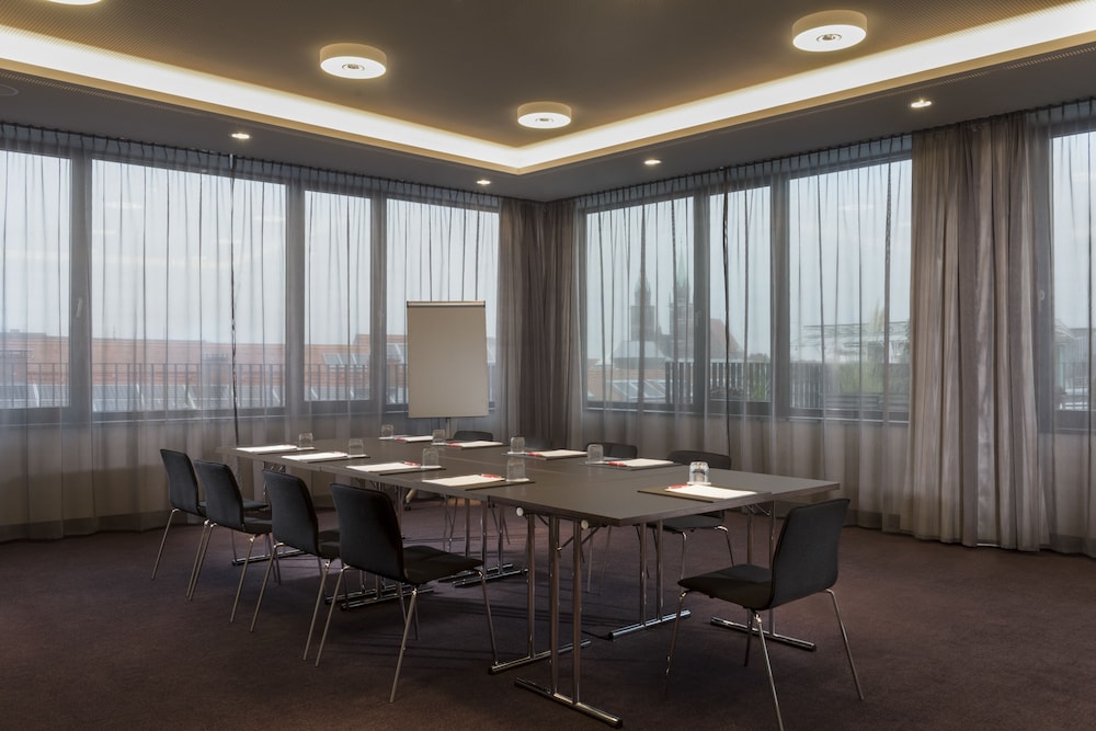 Adina Apartment Hotel Nuremberg 54/57