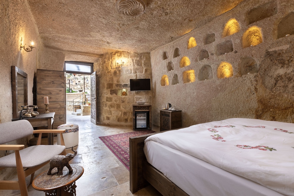 Kayata Cave Suites 22/50