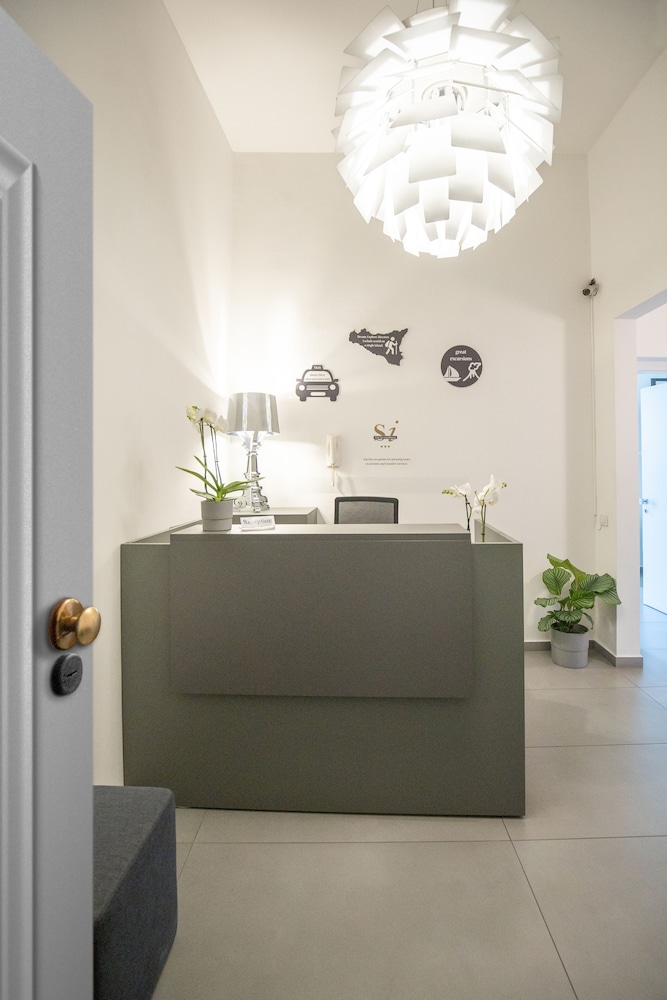 Suite Inn Catania 10/71