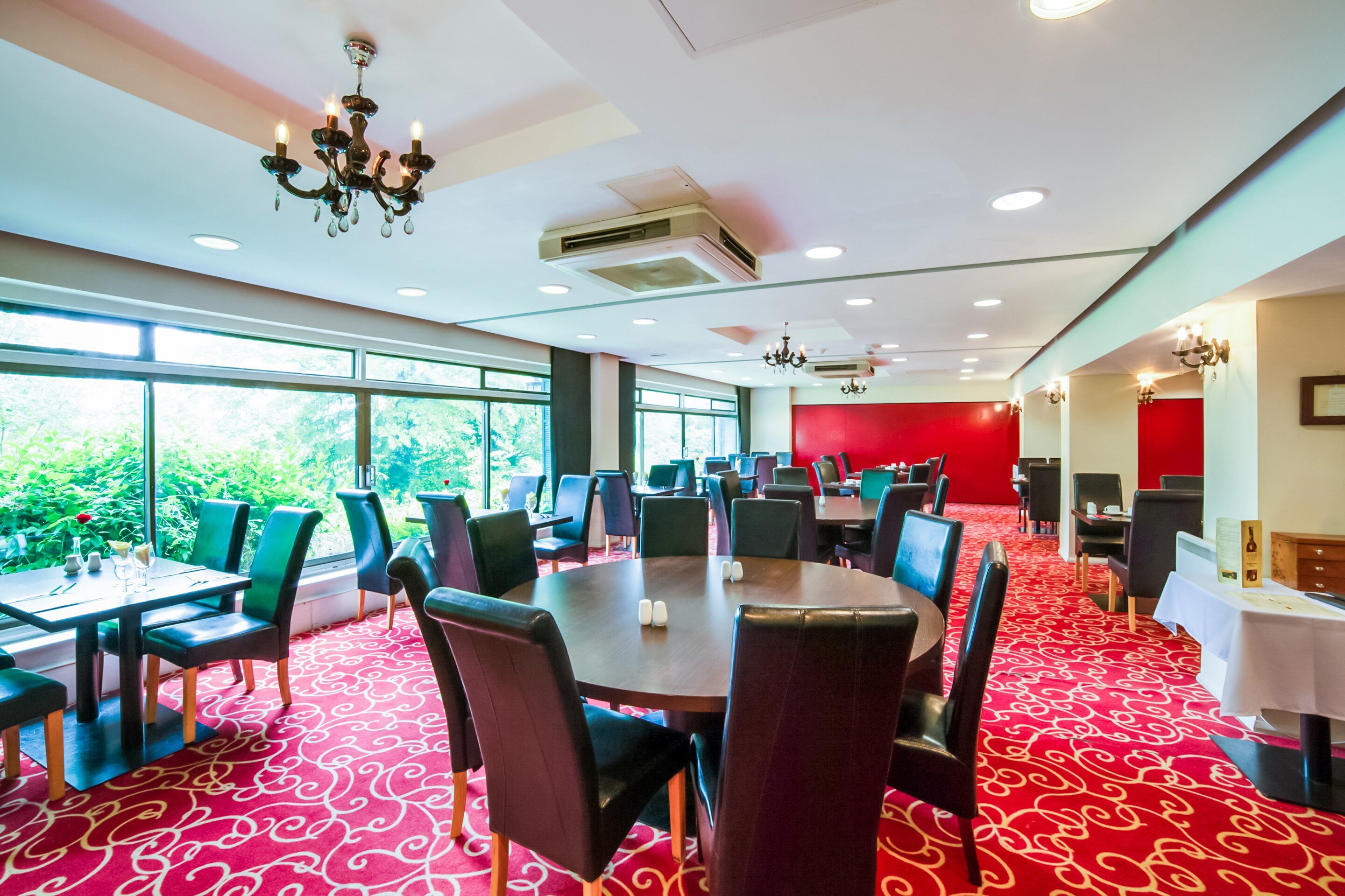OYO The Bridge House Hotel 13/28
