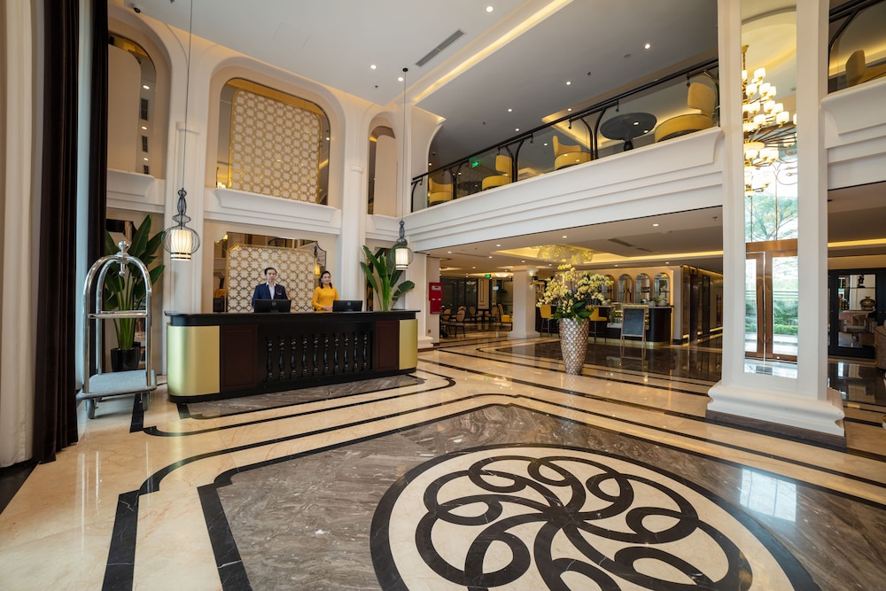 FTE Ba Dinh Hotel 5/48