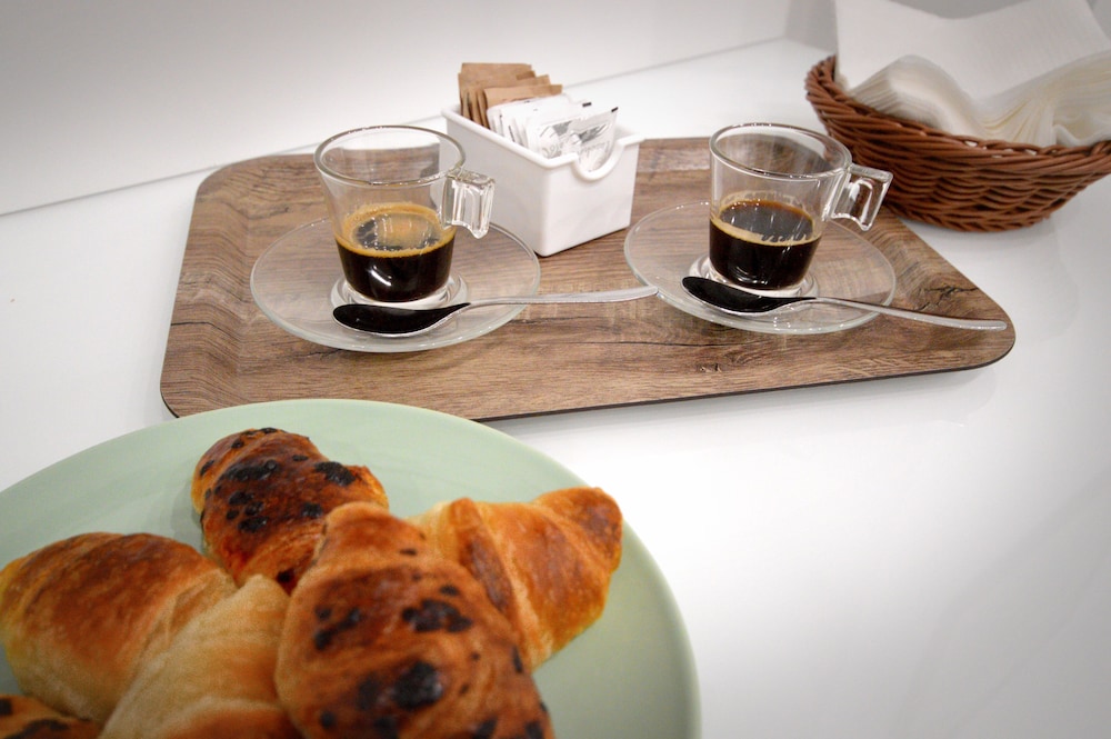 Napoliseason Rooms And Breakfast 22/49