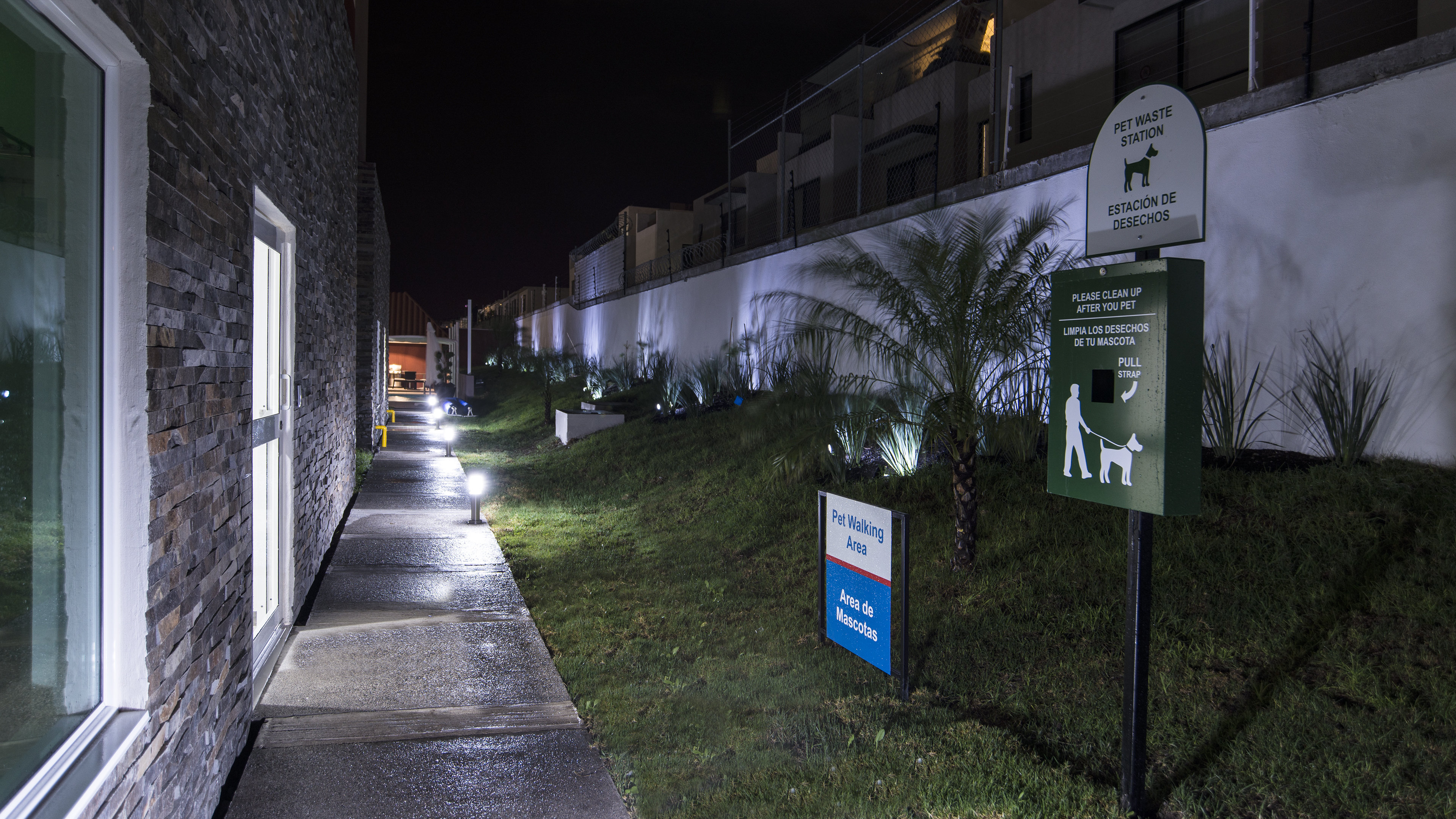 CANDLEWOOD SUITES QUERETARO JURIQUILLA 68/71