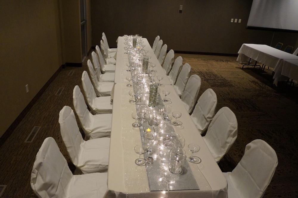 Biltmore Hotel & Suites 24/27