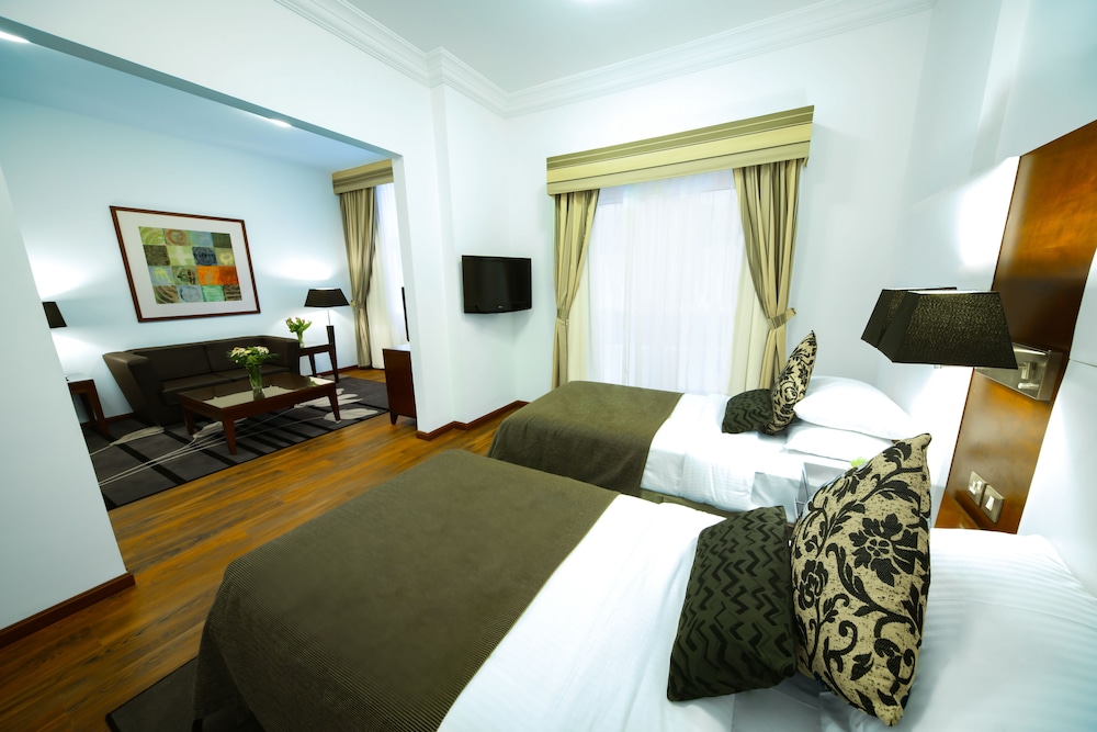 Golden Sands Hotel and Residences 13/71