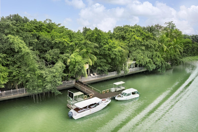 An Lam Retreats Saigon River 43/50