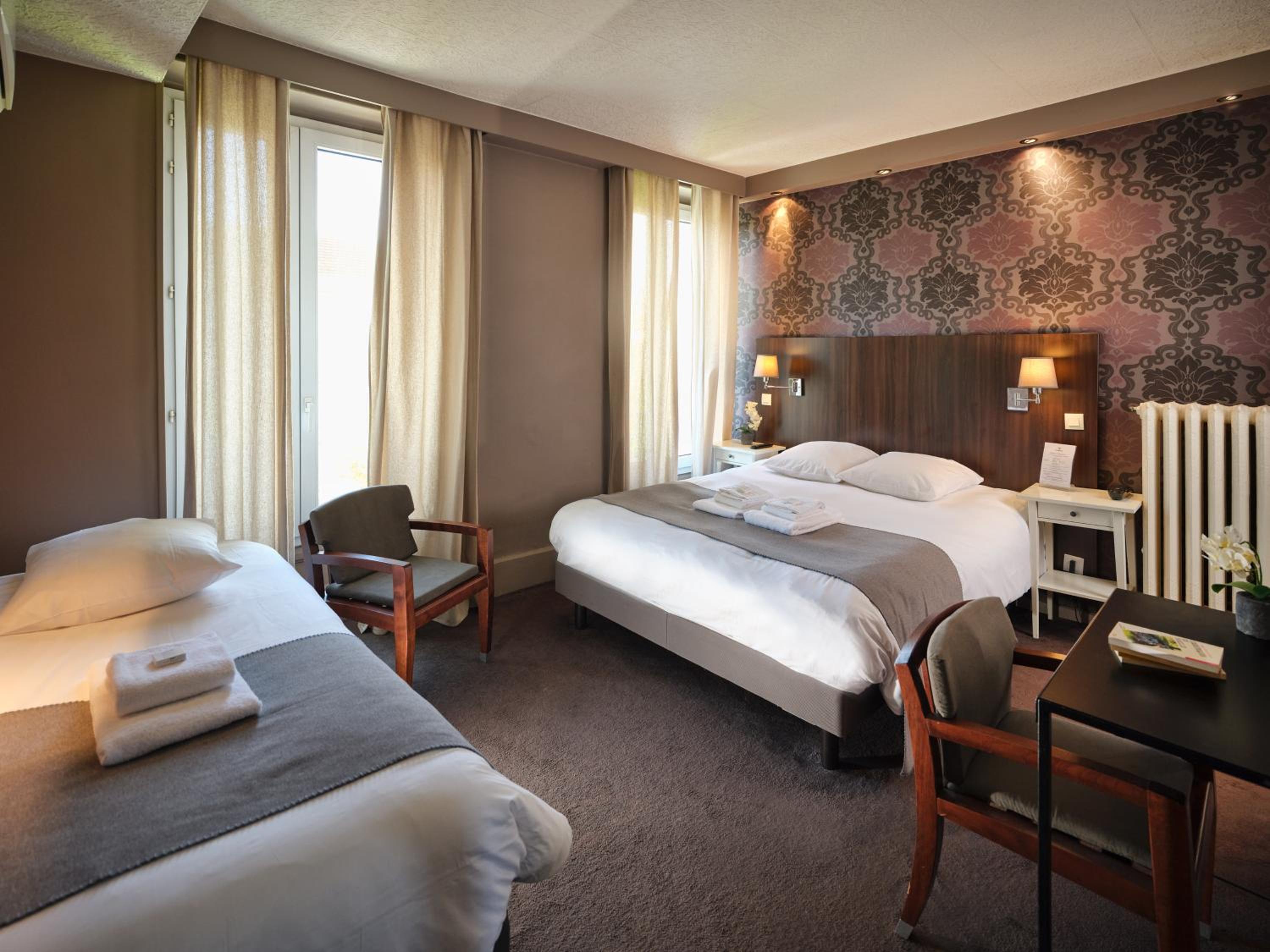 Hotel Les Negociants 25/56