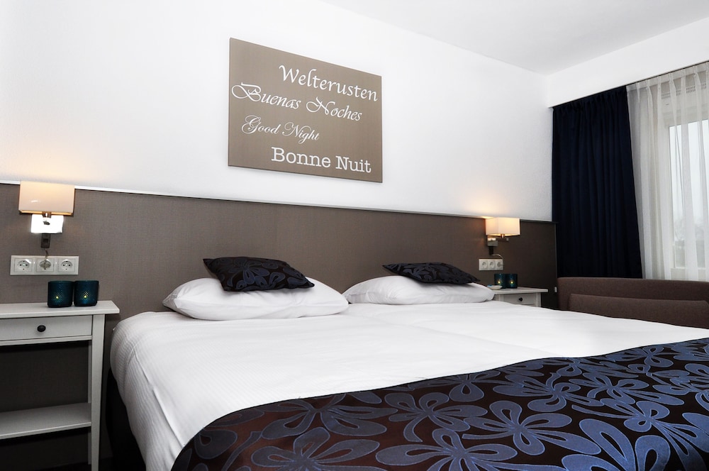 Hotel Herbergh Amsterdam Airport 10/30