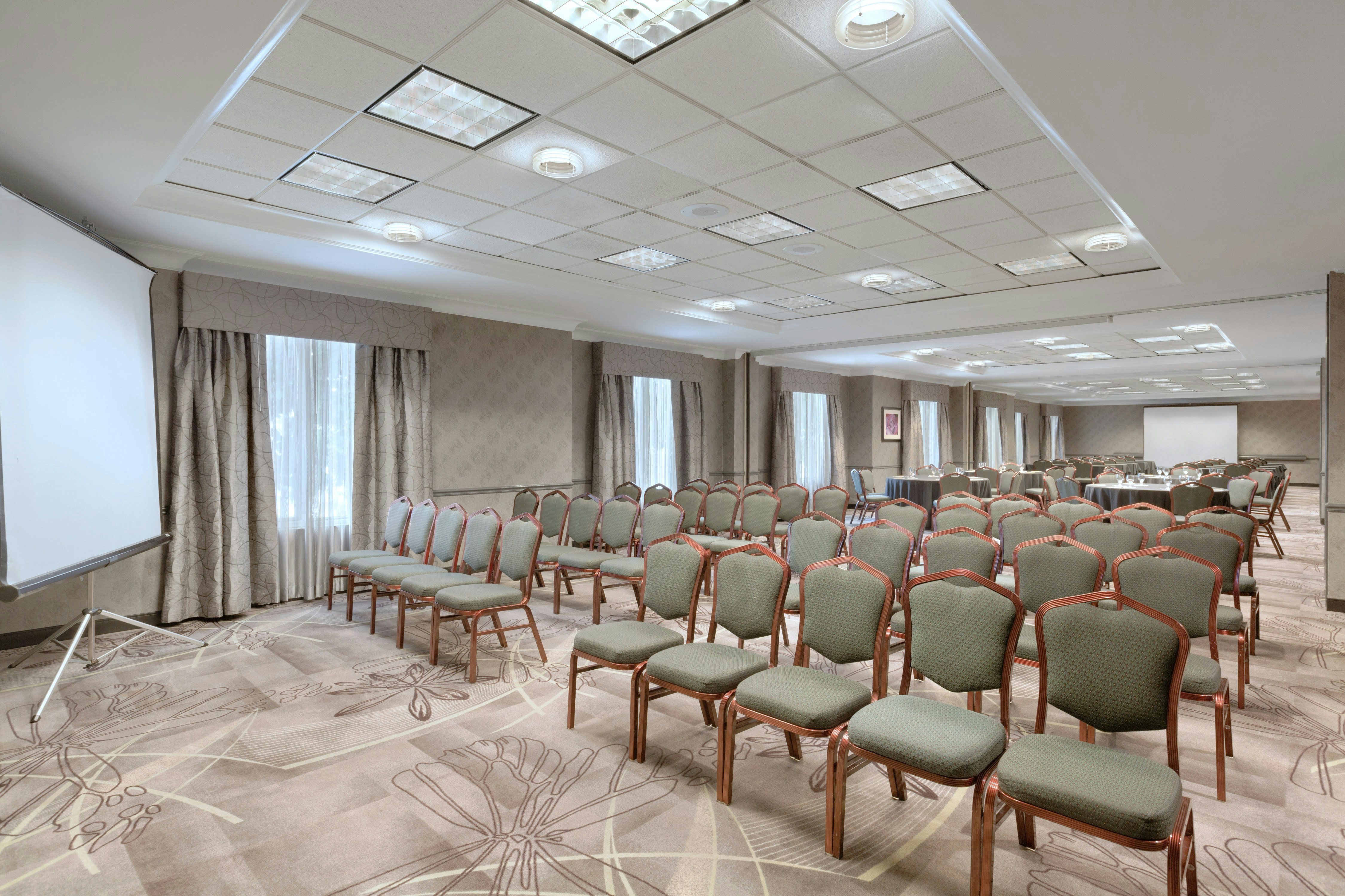 Hilton Garden Inn-Springfield Ma 18/24