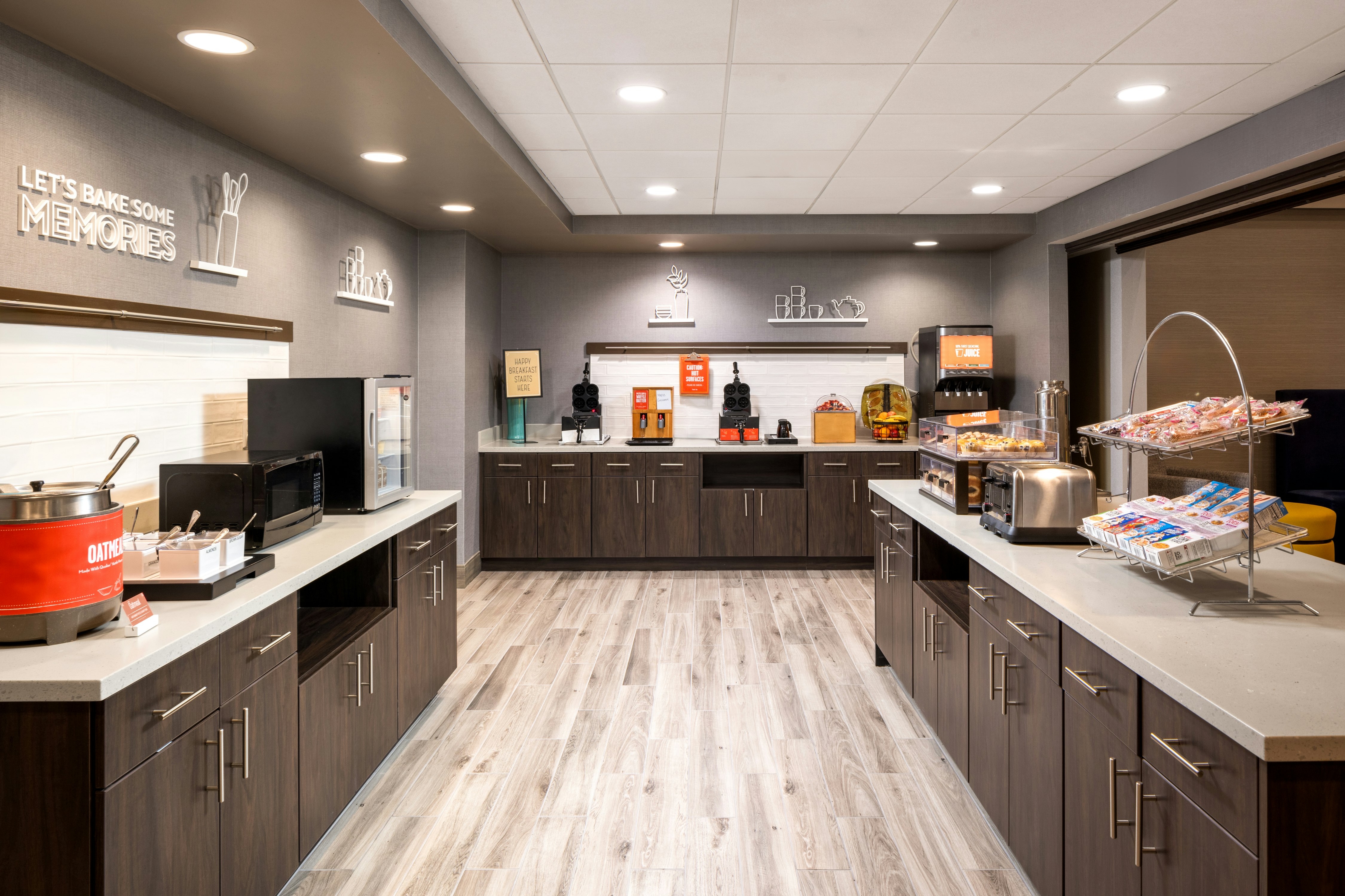 Hampton Inn Suites Manteca 8/50
