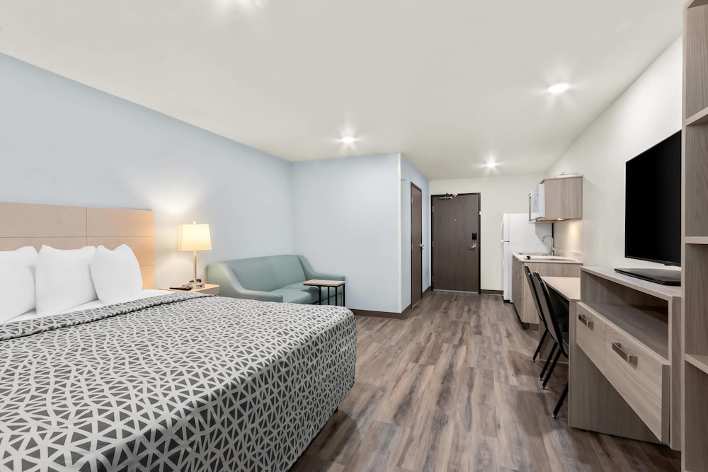 WoodSpring Suites Chandler Phoenix Medical Center 5/31