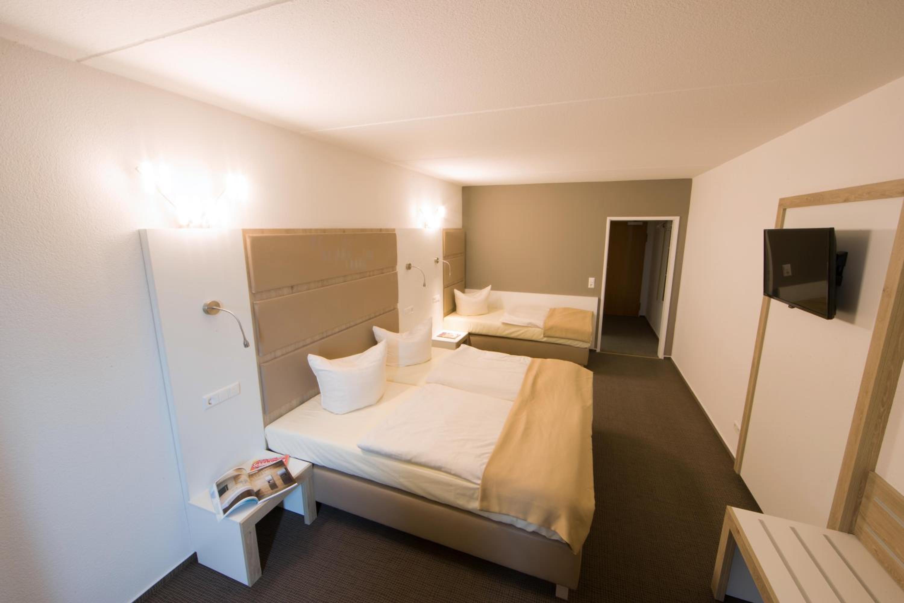 غرفة كومفورت ثلاثية، Confour Hotel 5/10