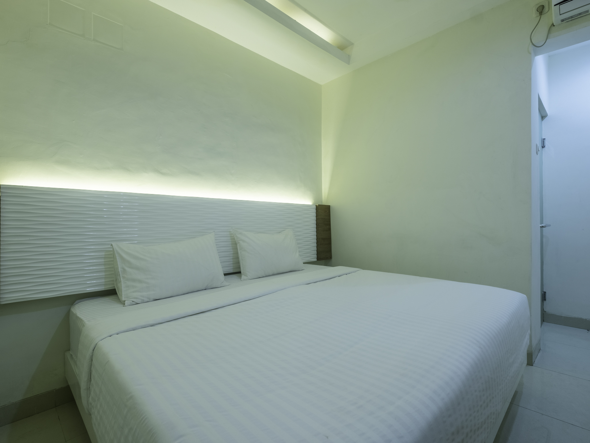 Capital O 1044 Diemdi Hotel 6/40