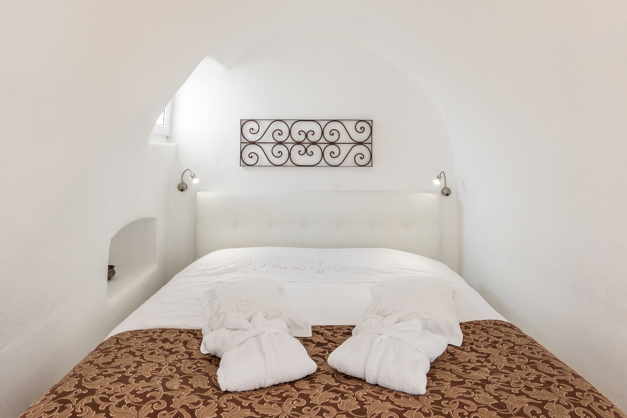 HONEYMOON, SUNSET, SUITE, CALDERA VIEW, JETTED TUB