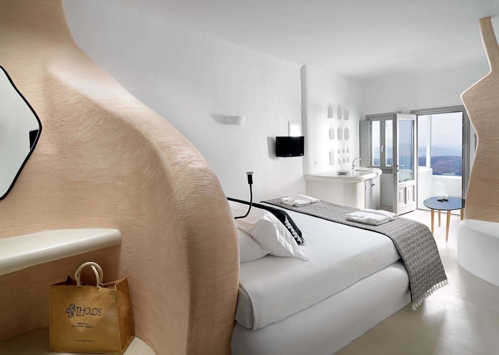 Tholos Resort 6/62
