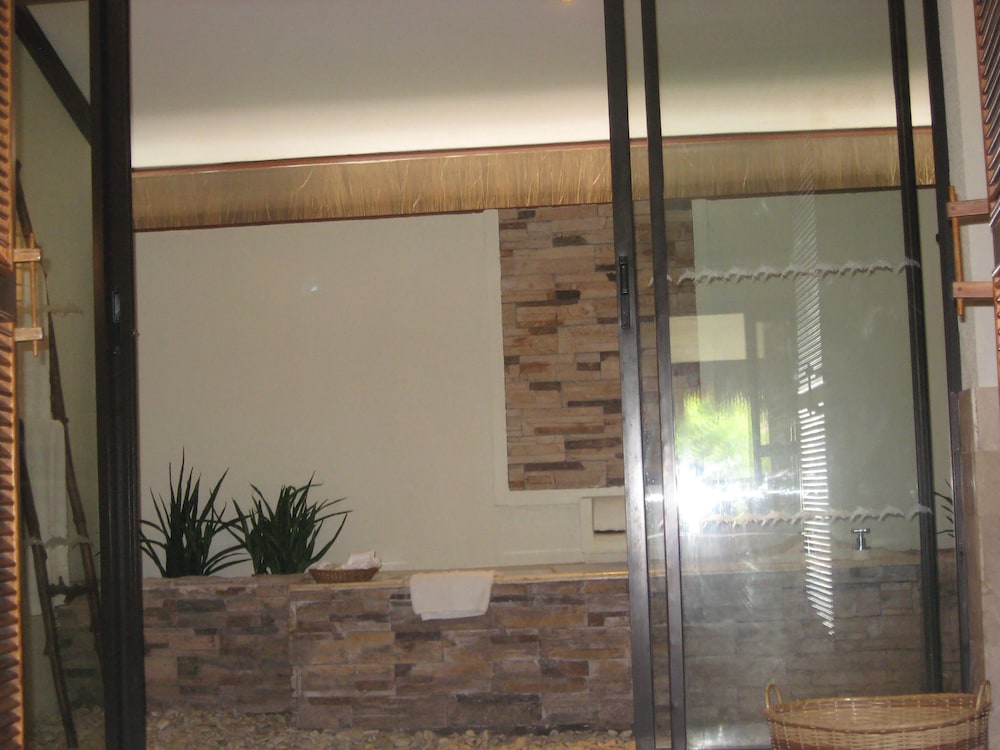 Lobby at Bluewater Maribago Beach Resort, LAPU-LAPU