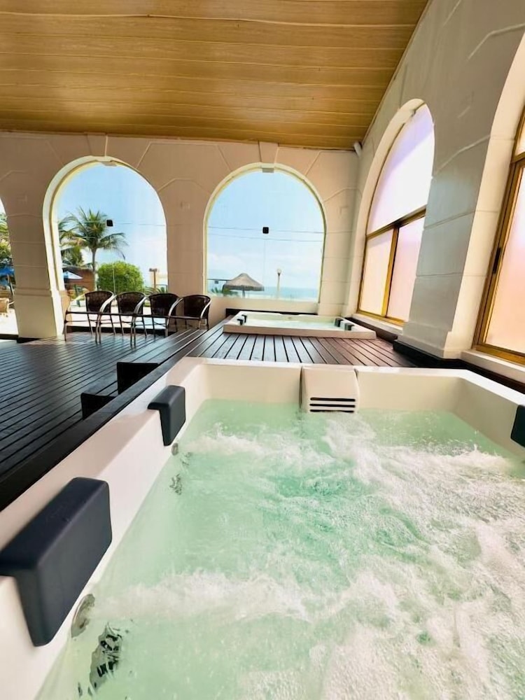 swimming pool spa
