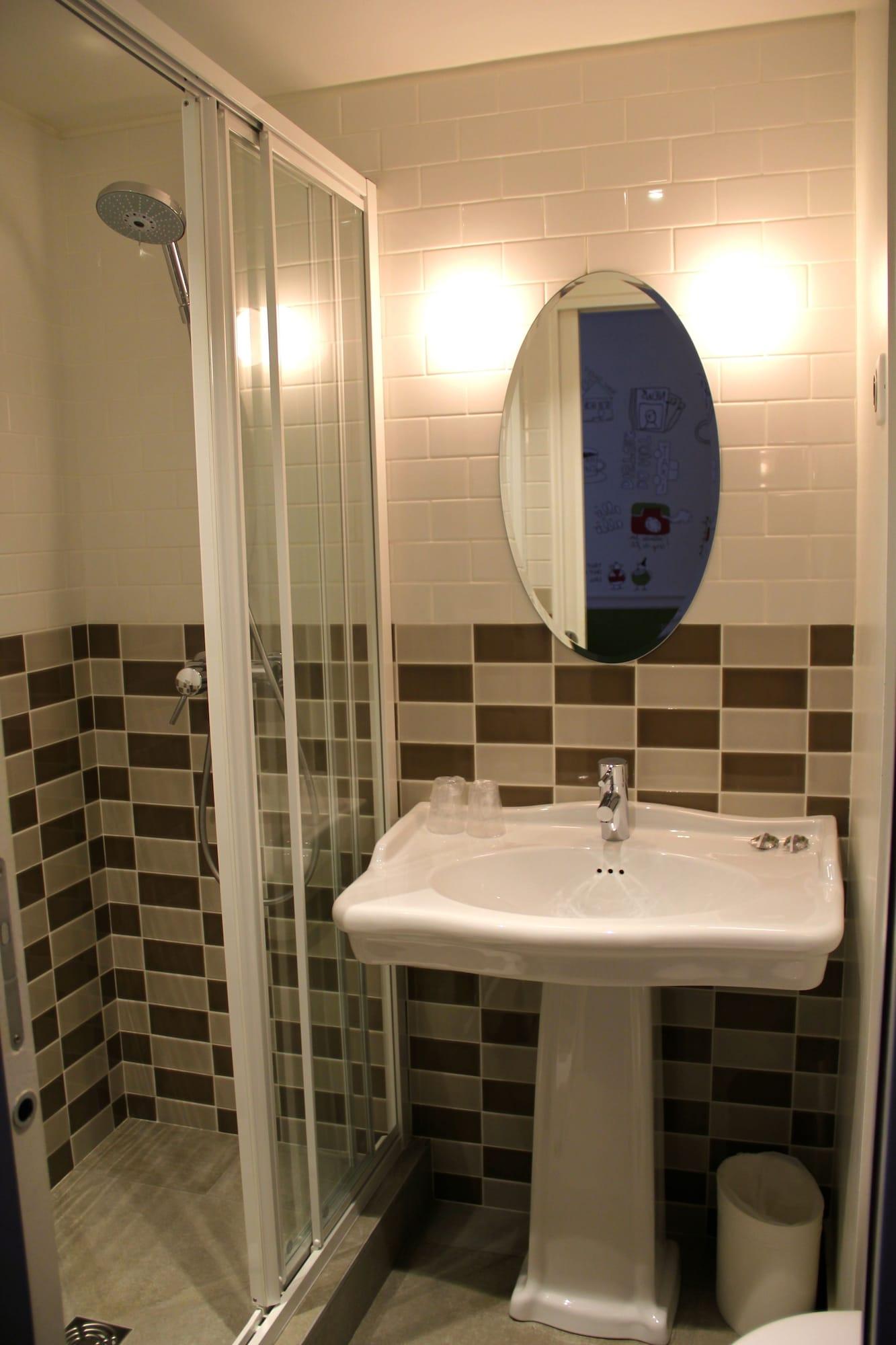 غرفة كلاسيكية مفردة، Hotel Des 3 Poussins 4/7