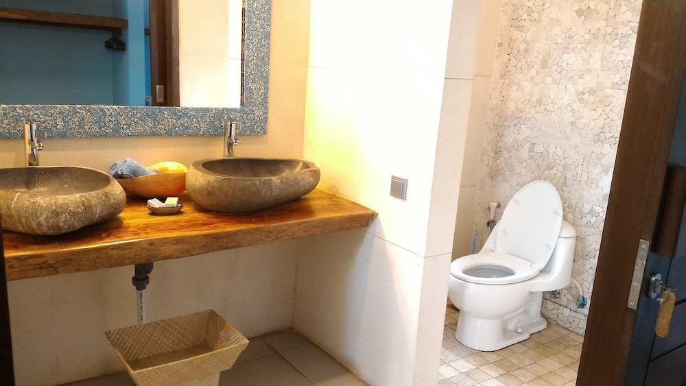 Amarta Beach Cottages 13/38