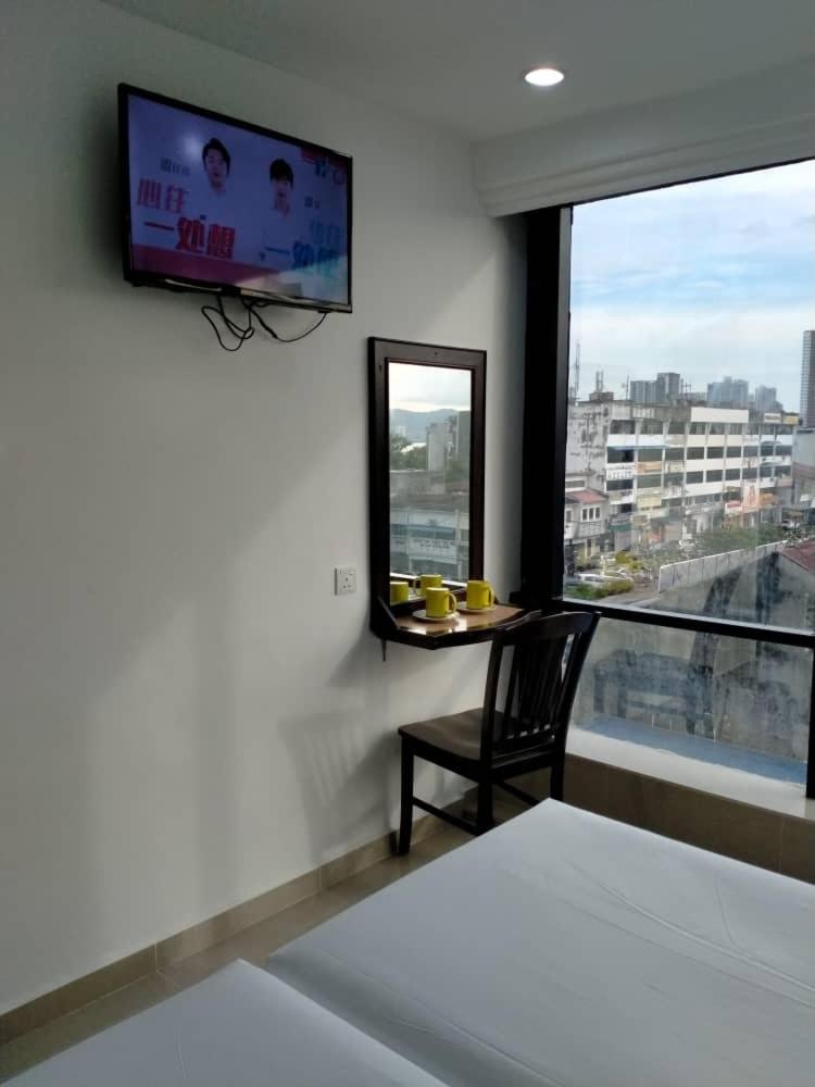 NIDA Rooms Butterworth Chain Ferry Classics 16/35