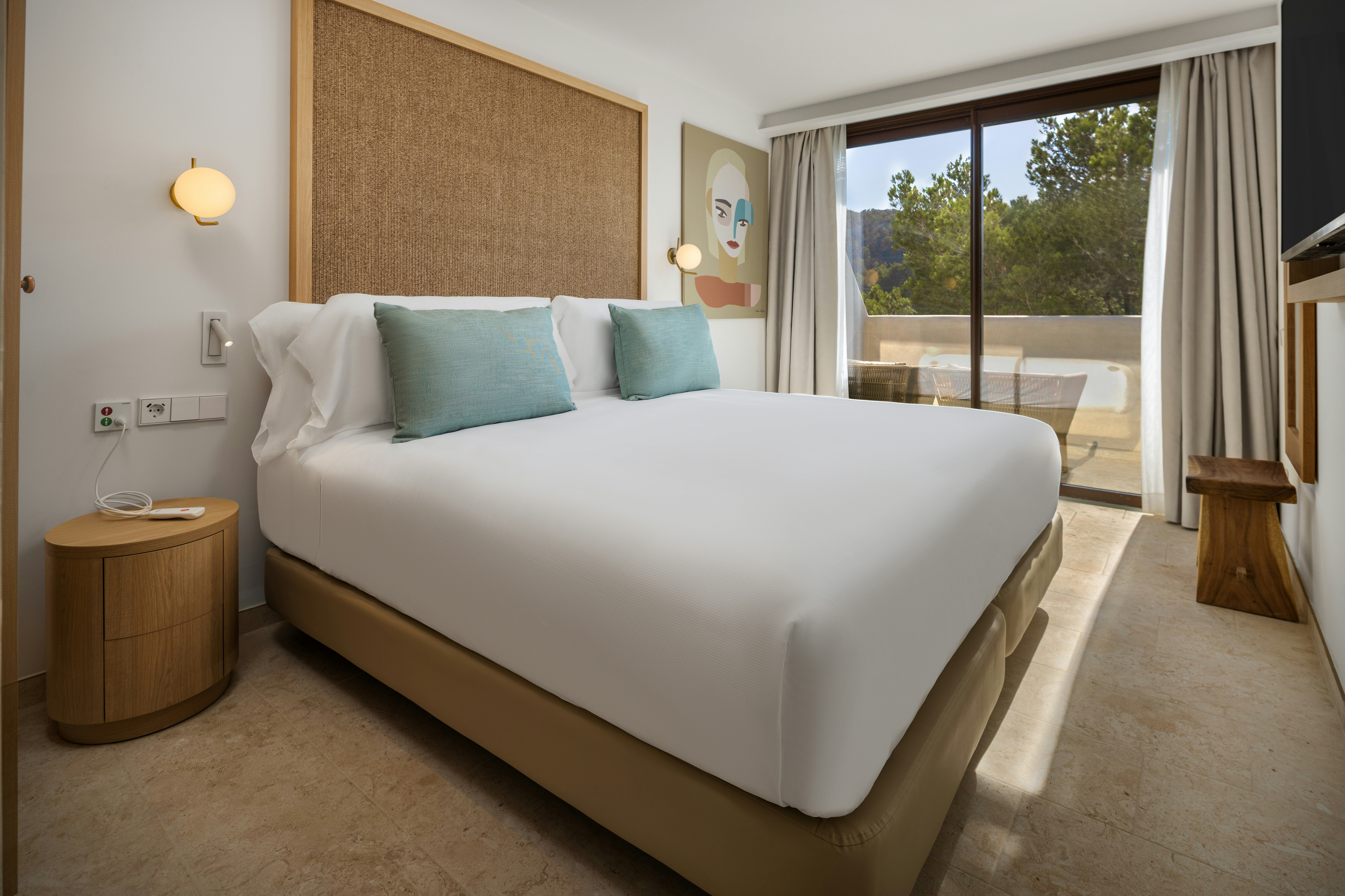 Superior, King Bed