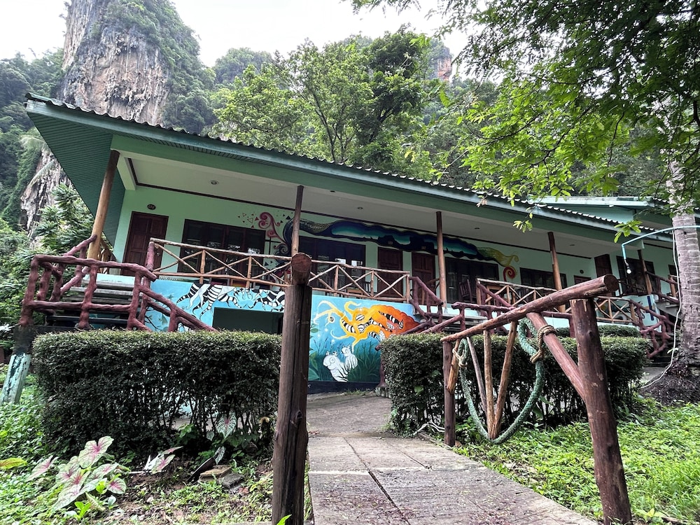 Chillout Jungle Bungalows 4/50