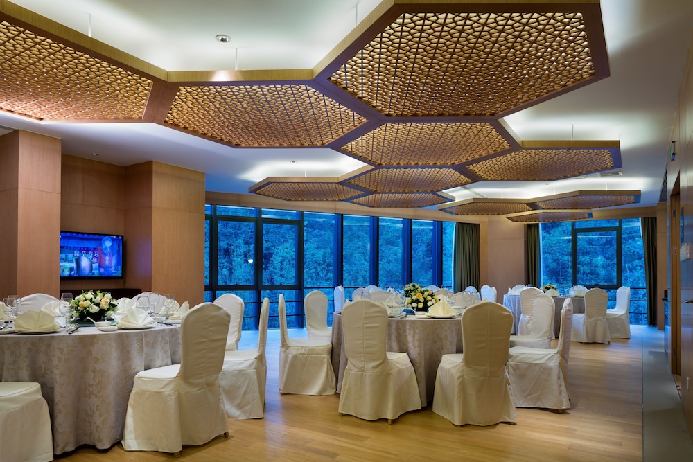 SUZHOU JADE CONFERENCE CENTER 19/26