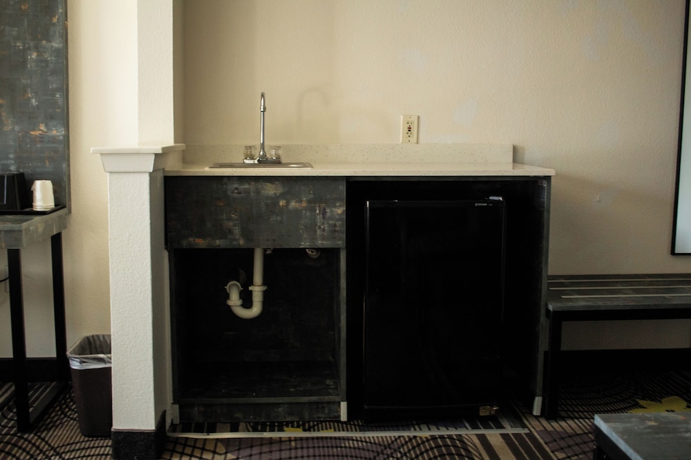 FairBridge Inn & Suites Cleburne 12/62