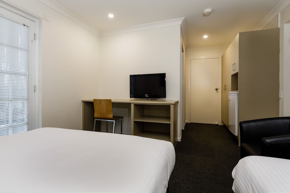 Waterloo Bay Hotel 10/36