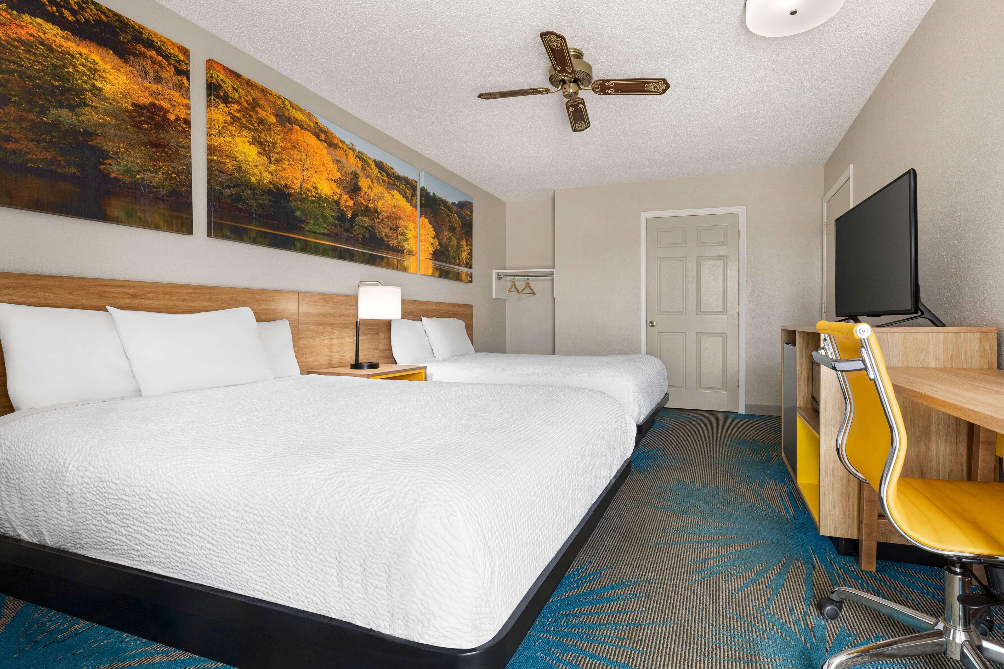 Room, 2 Queen Beds, Accessible