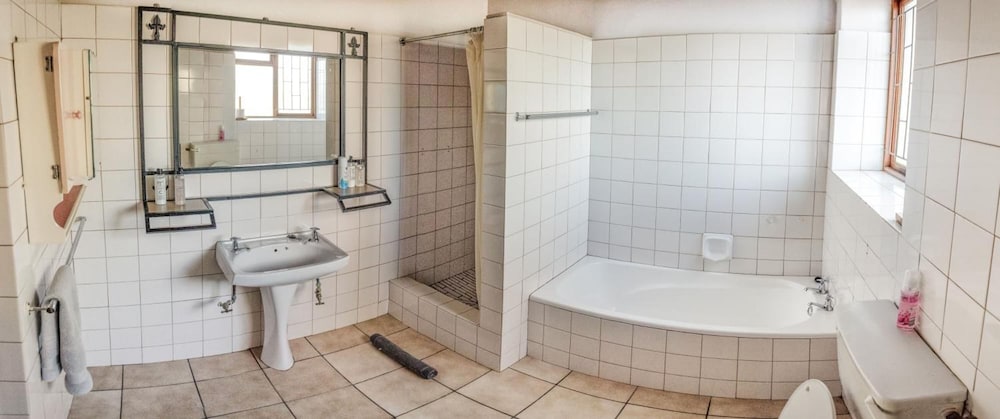 Galloway Guest House 43/46