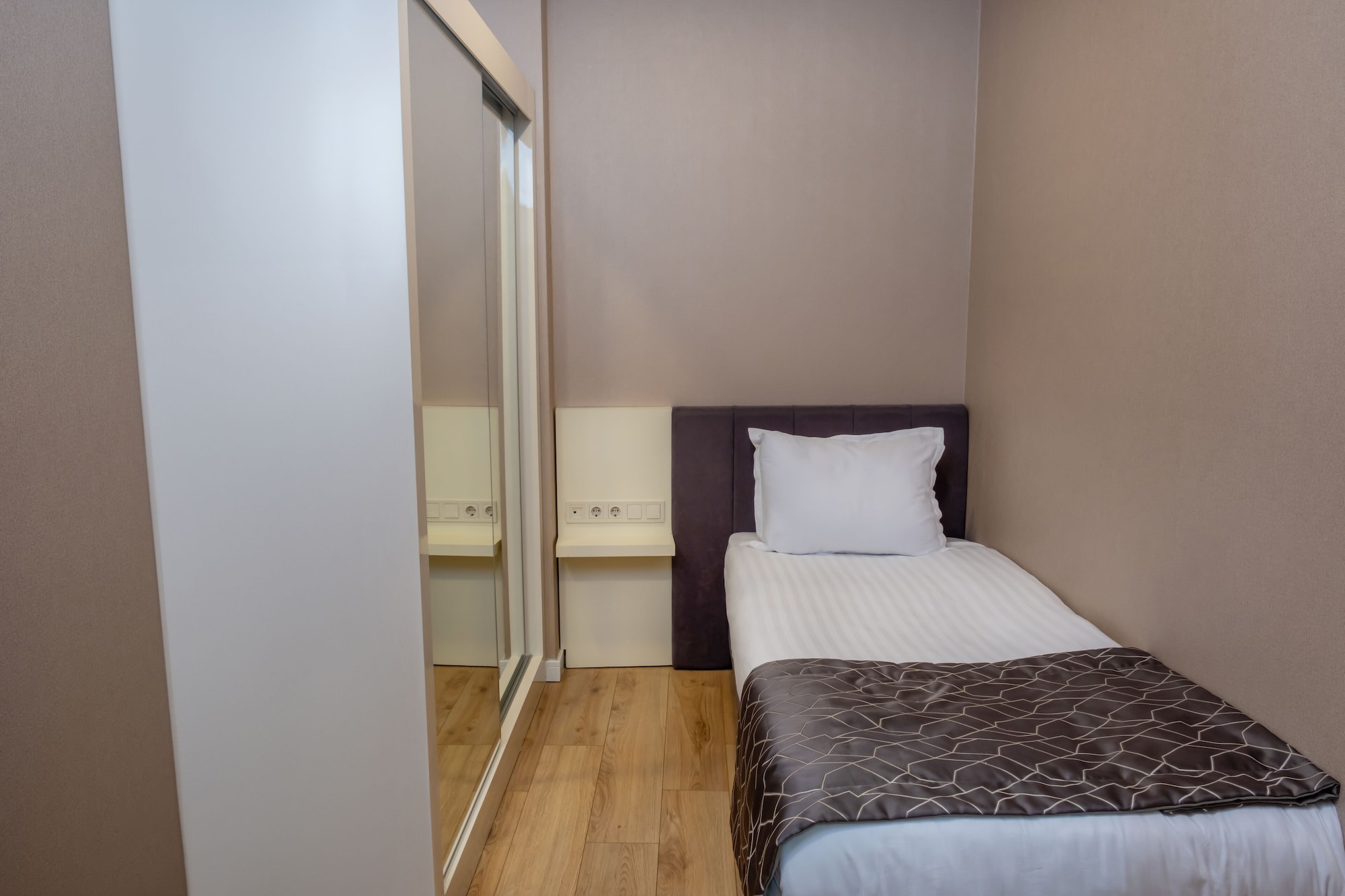 FAMILY SUITE, DOUBLE BED