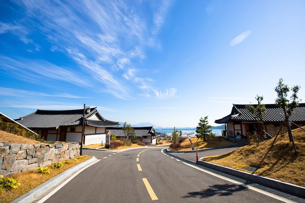 Hanok Hotel Odongjae 40/43