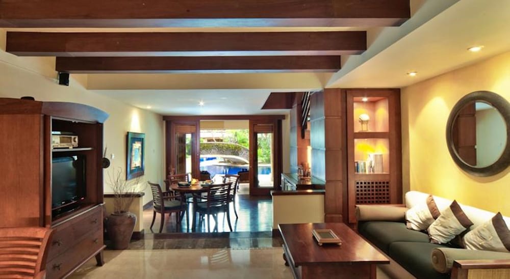Pool Villa Merumatta Senggigi 17/50