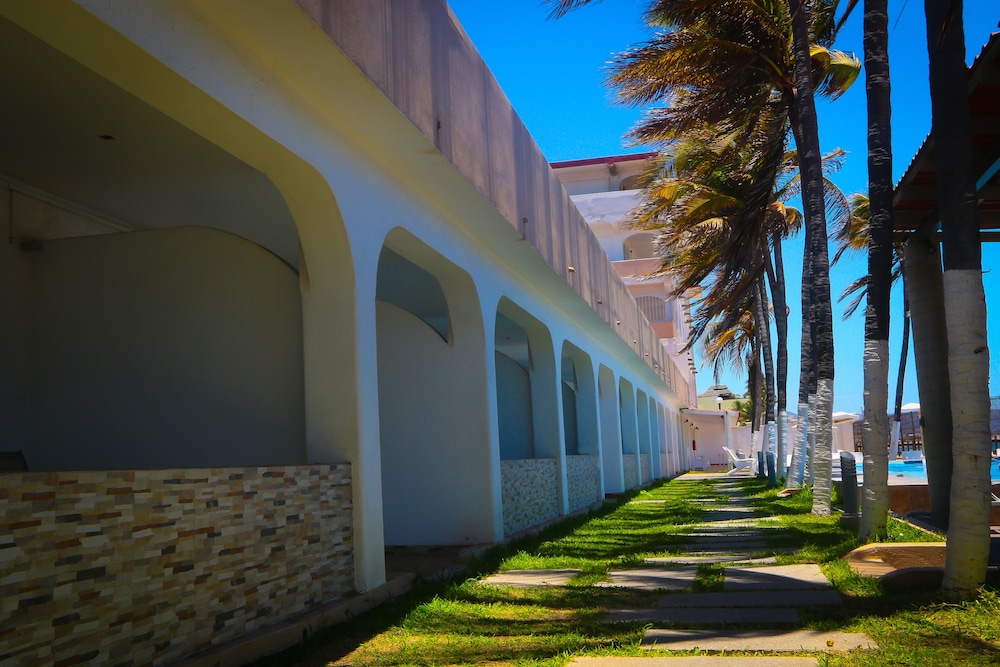 HOTEL MARBELLA 69/71