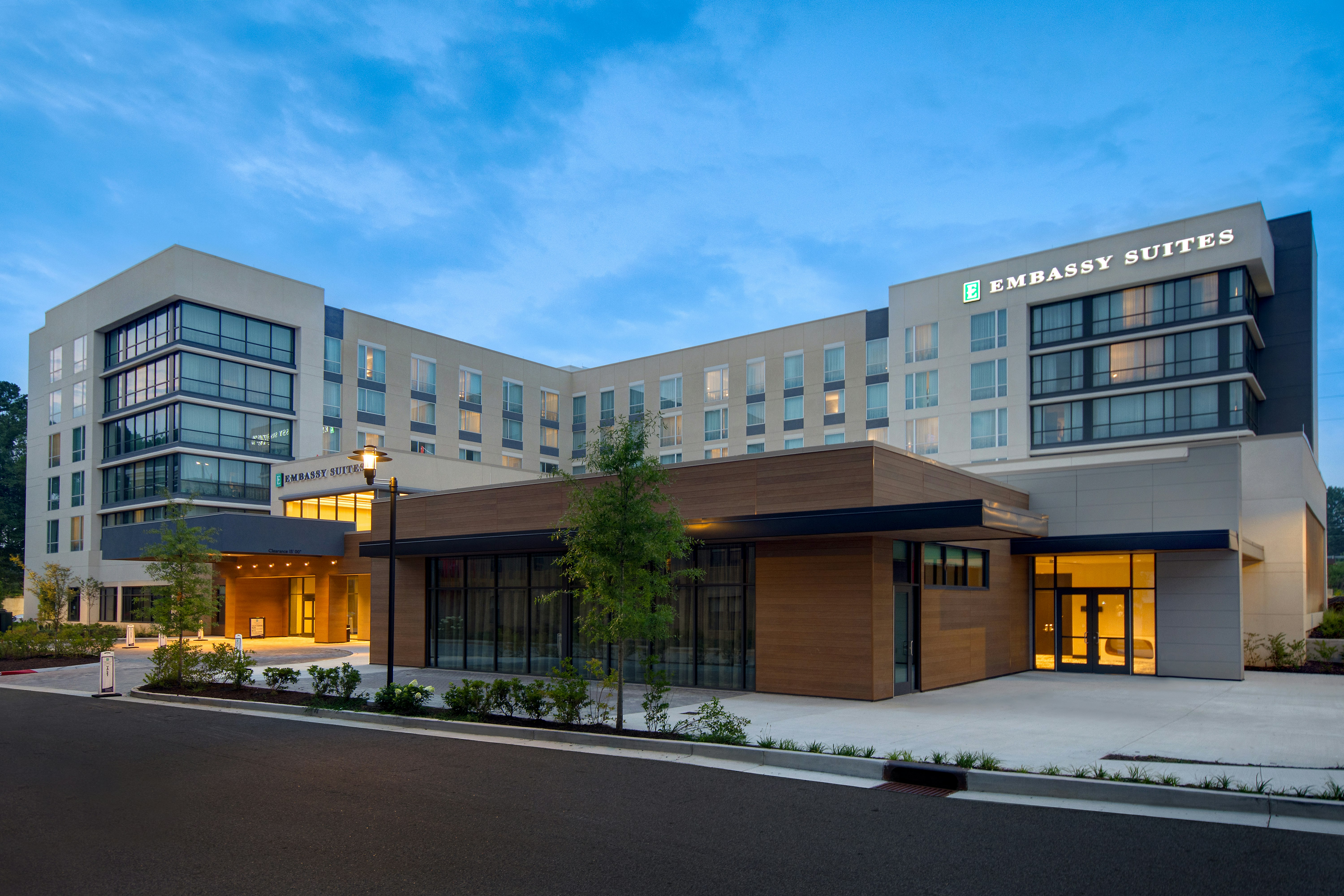 Embassy Suites by Hilton Alpharetta Halcyon 3/49
