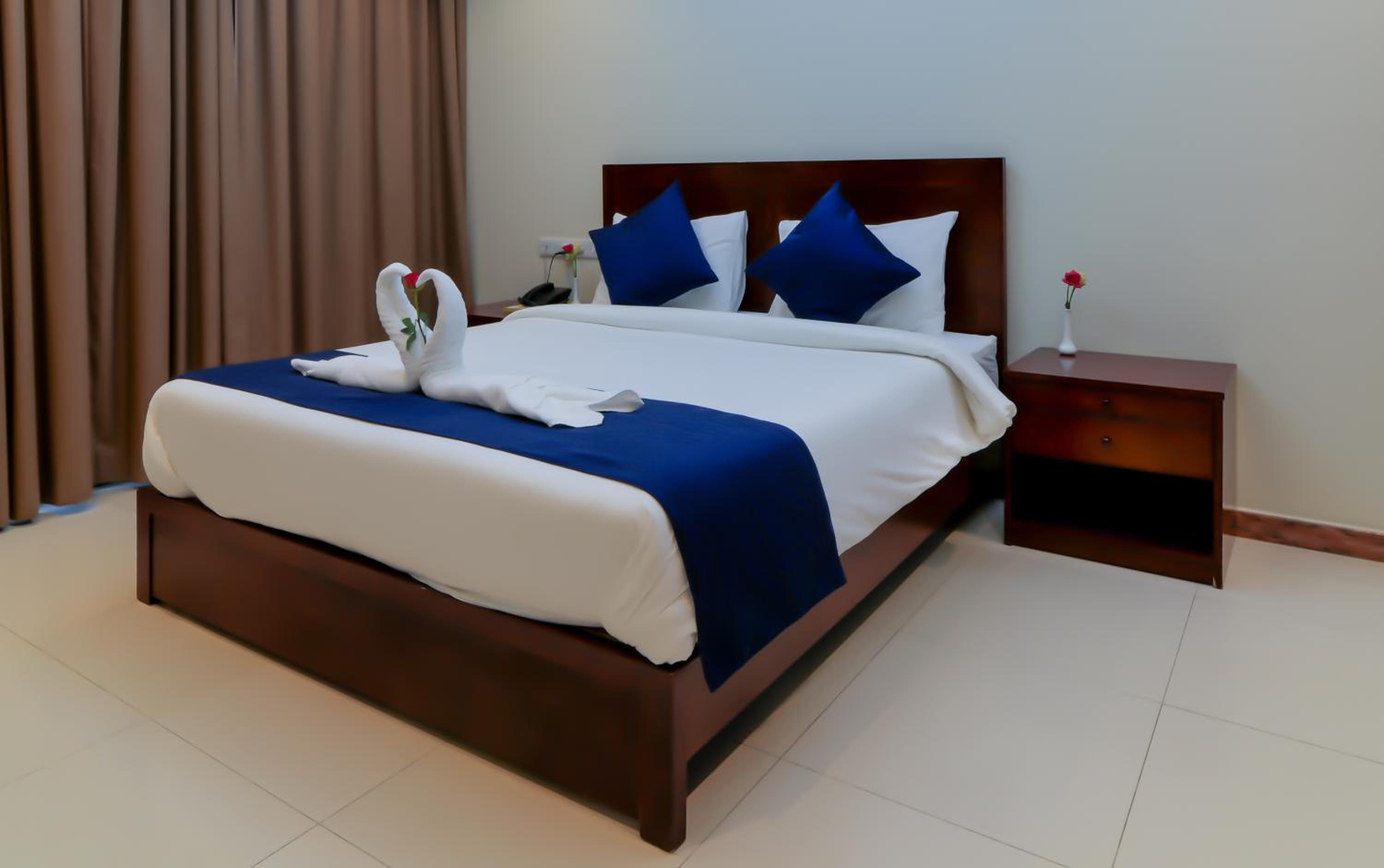 2 Bedrooms, Apartment, Tanzanite Executive Suites 9/10