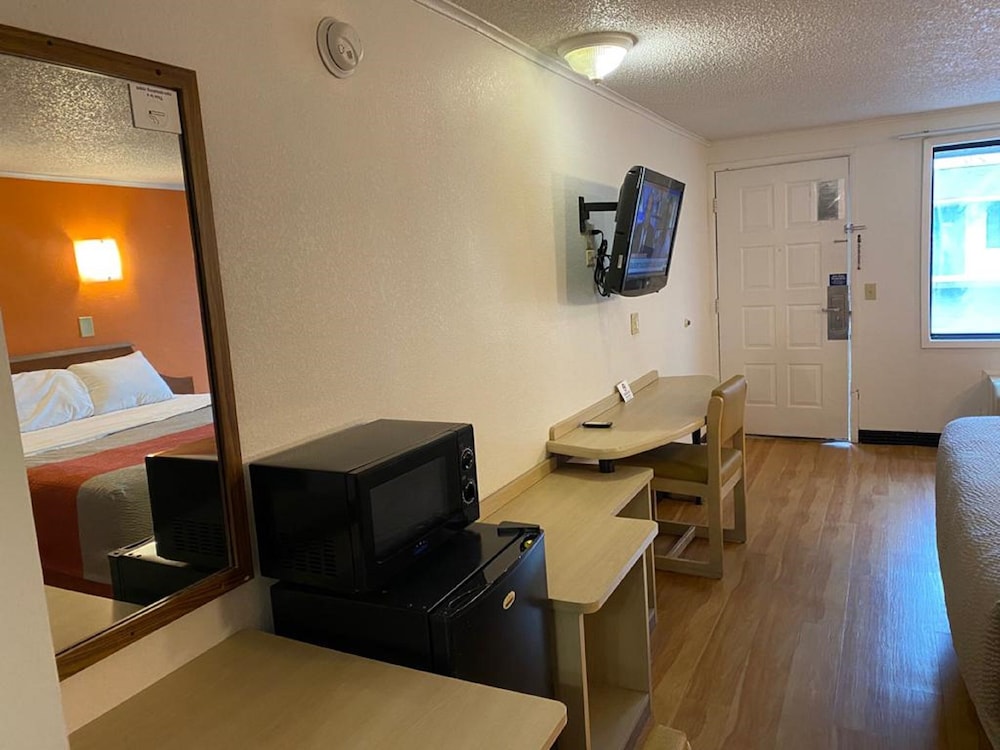 FairBridge Inn Express London 24/33