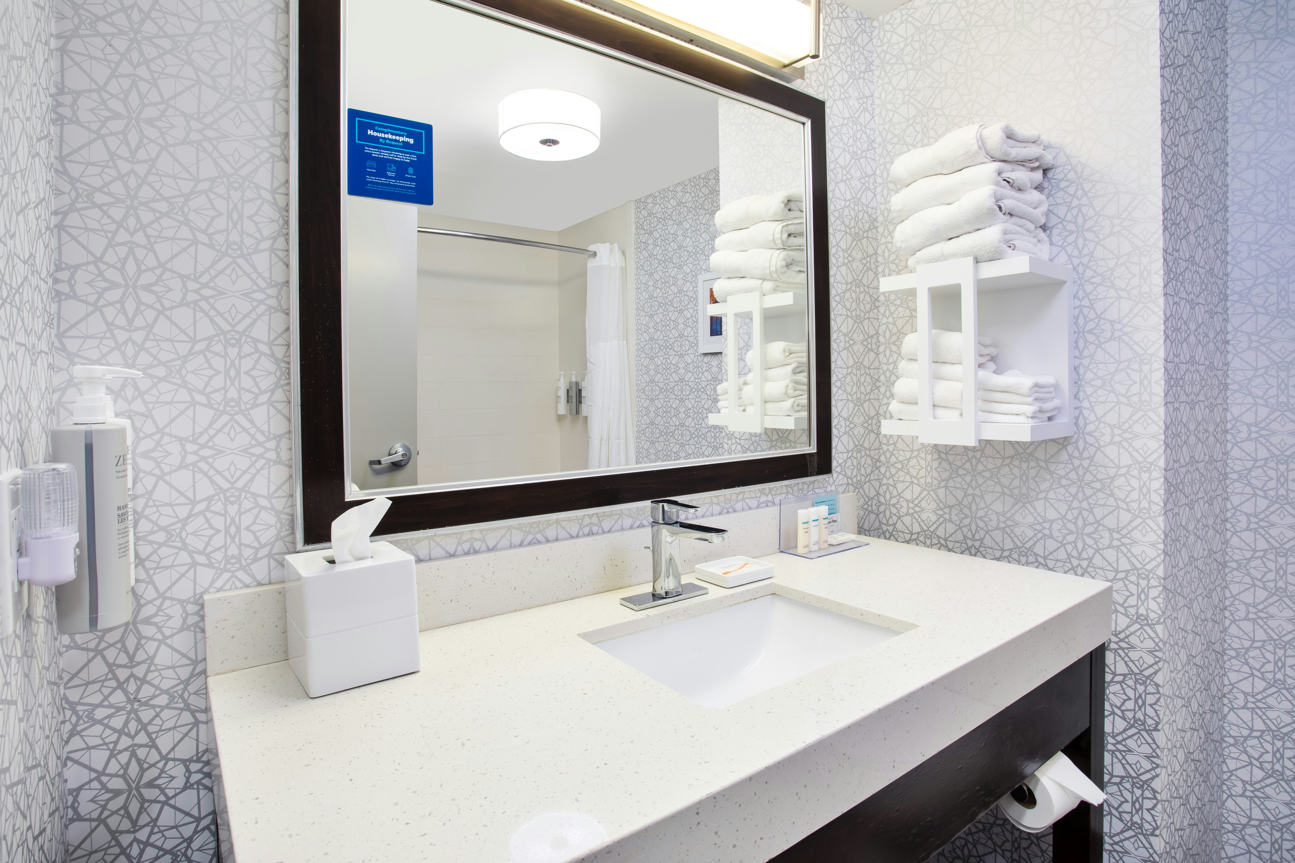 ROOM, 2 QUEEN BEDS, ACCESSIBLE