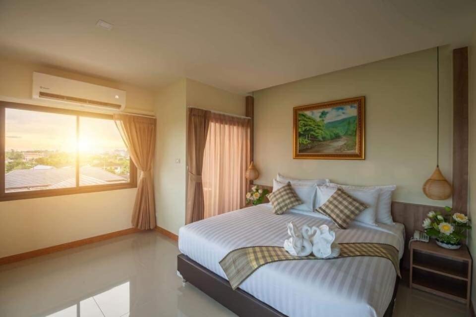 Capital O 900 Pura Nakhon Hotel 12/47