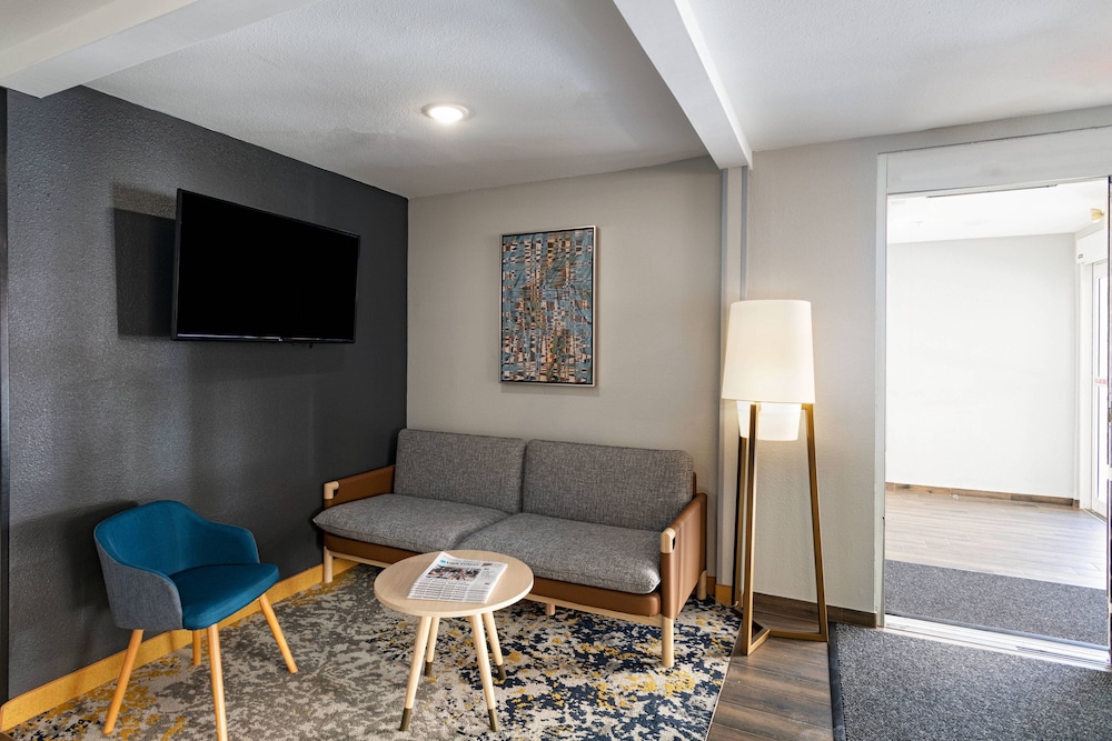 TownePlace Suites by Marriott Baton Rouge South 26/38