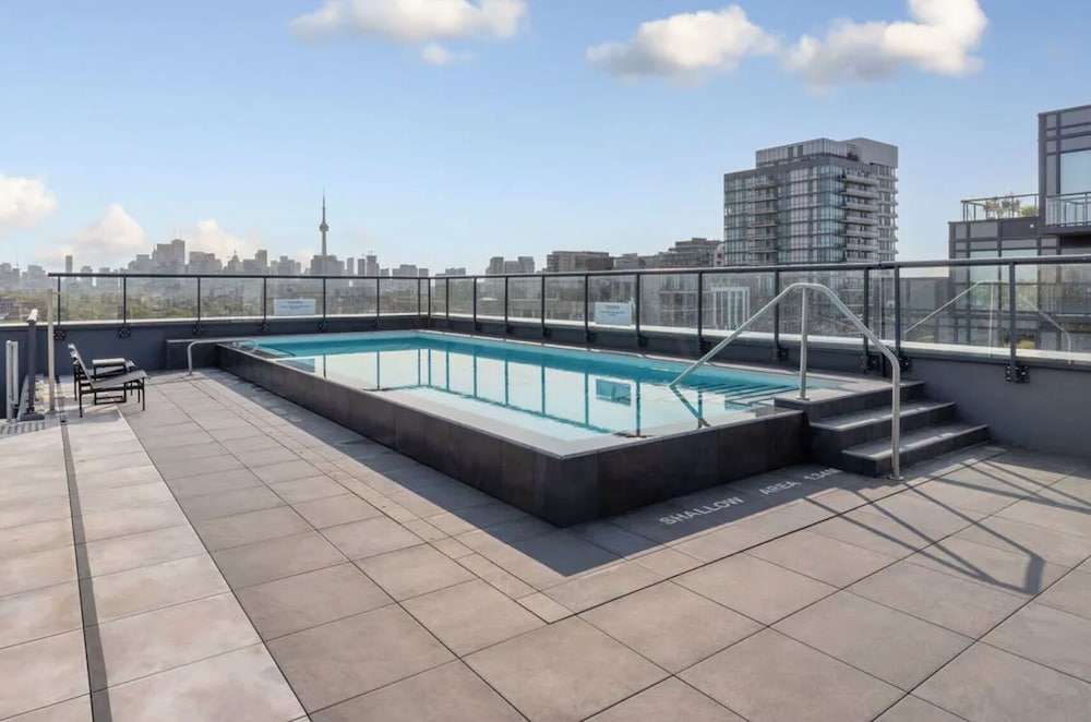 Nester Finn West Queen West 27/50