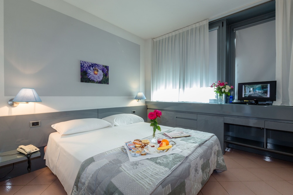 Hotel Alfieri 24/76